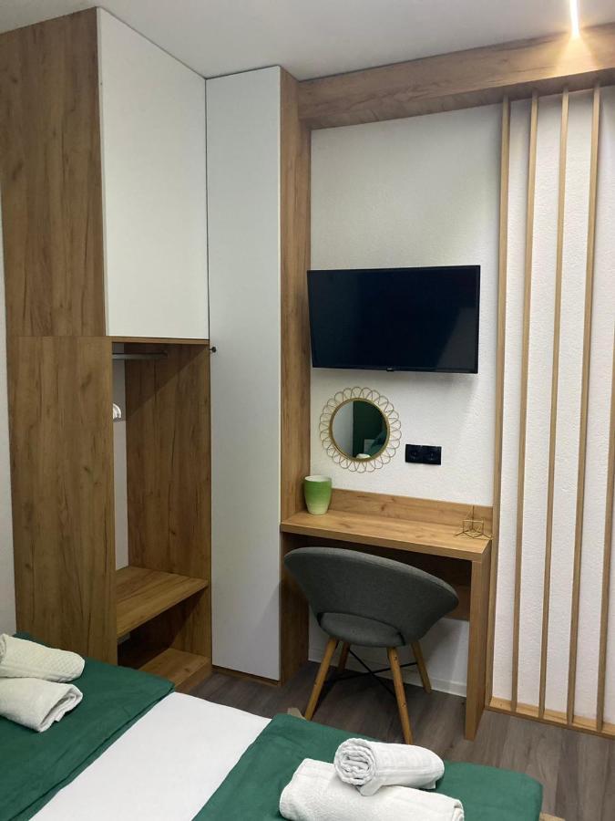 Deluxe Apartment Tuzla Bagian luar foto